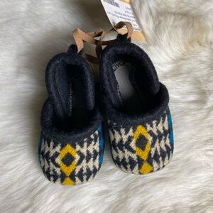 PENDLETON BOOTIES UP TO 6 MONTHS OLD 🤷🏻‍♀️🥰 PERFECT GIFT ONE OF A KIND